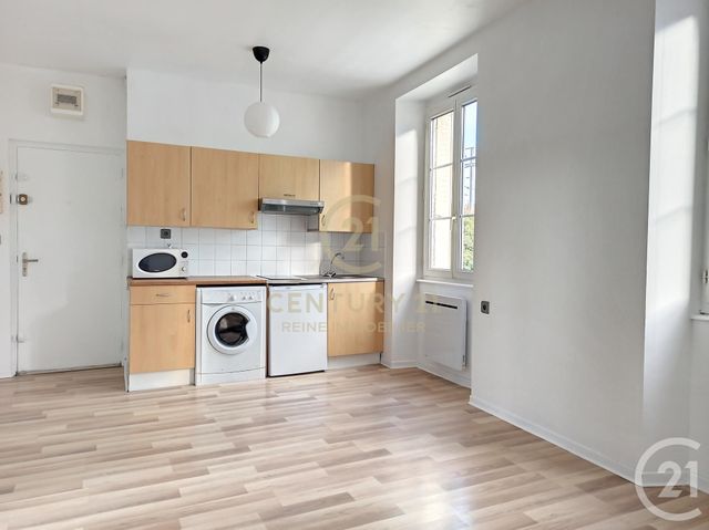 Appartement T1 à louer - 1 pièce - 28.64 m2 - RENNES - 35 - BRETAGNE - Century 21 Reine Immobilier